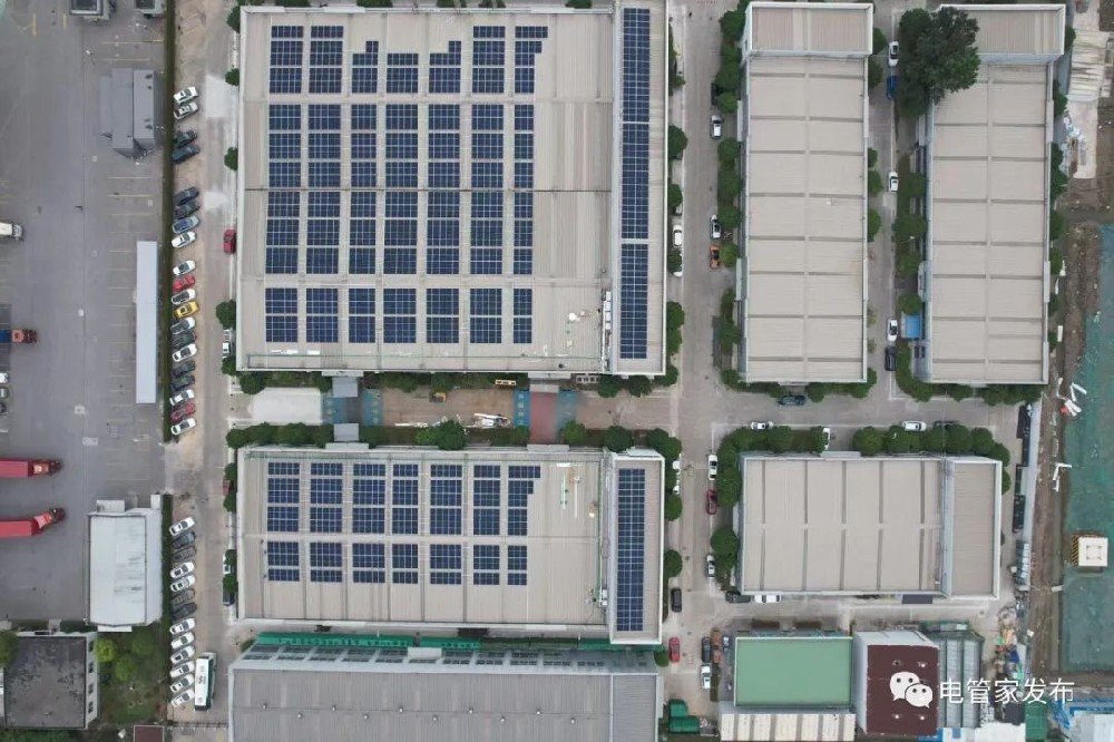 小草小区二区三在线