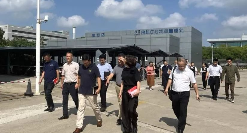 小草小区二区三在线