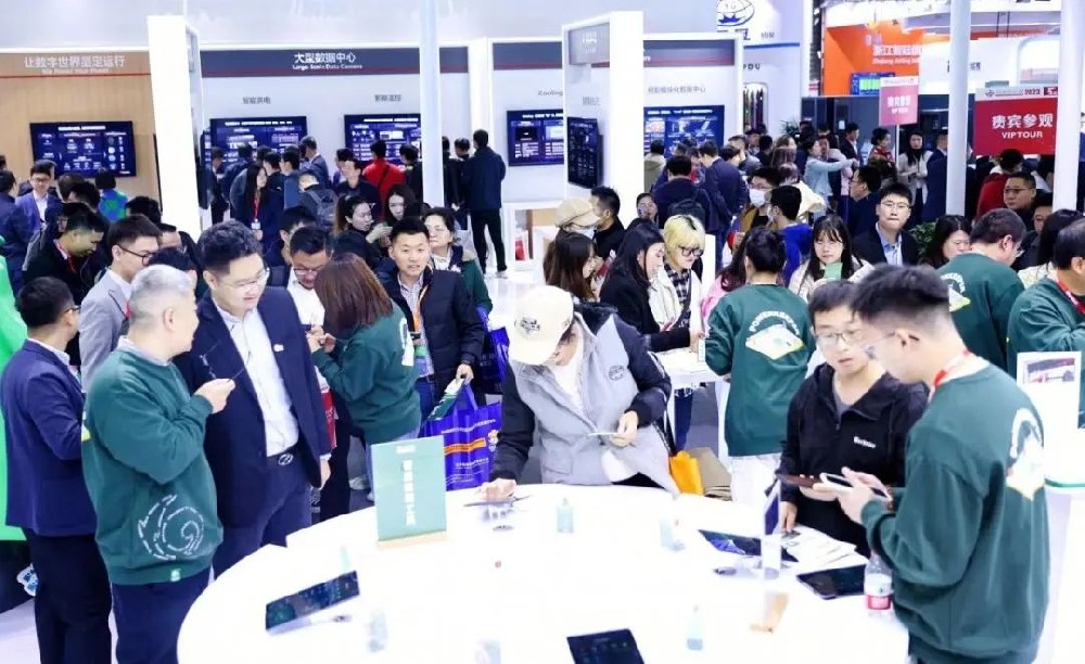 小草小区二区三在线