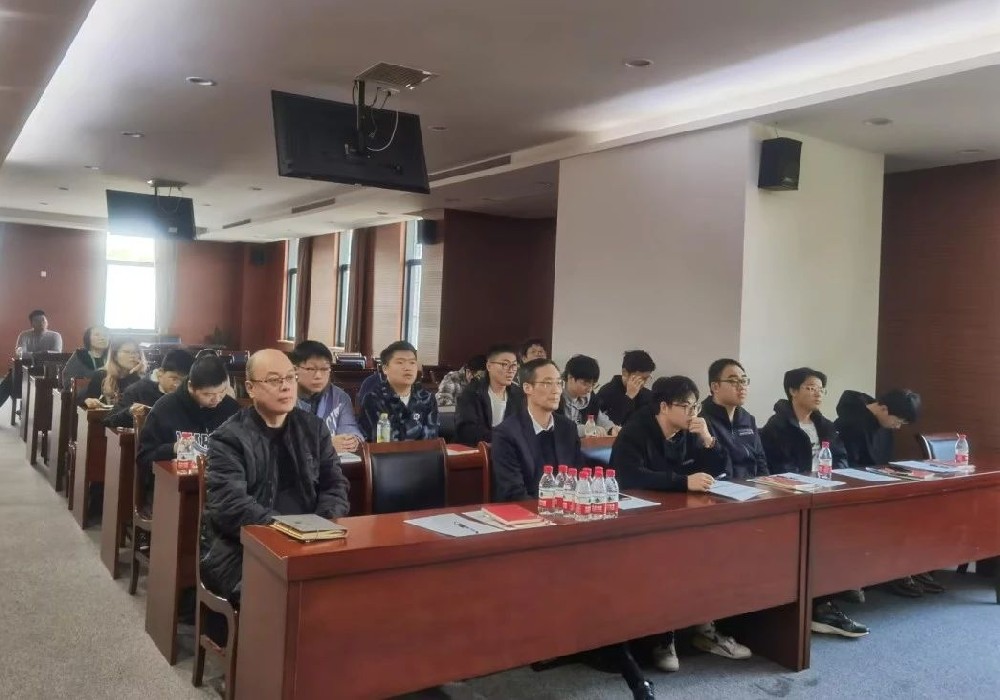 小草小区二区三在线