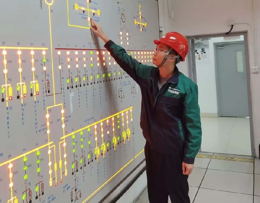 小草小区二区三在线