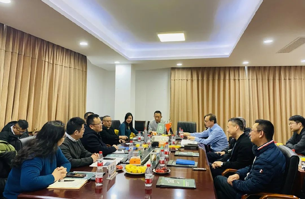 小草小区二区三在线