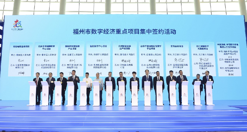 小草小区二区三在线