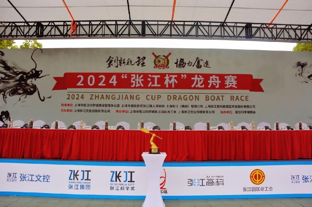 小草小区二区三在线