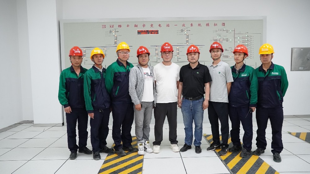 小草小区二区三在线