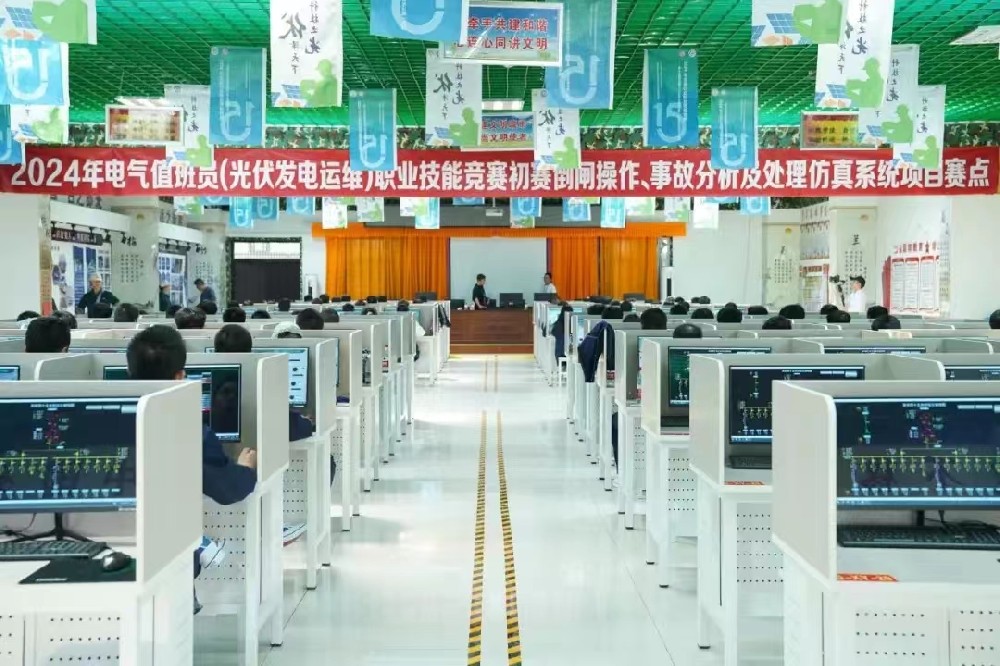 小草小区二区三在线