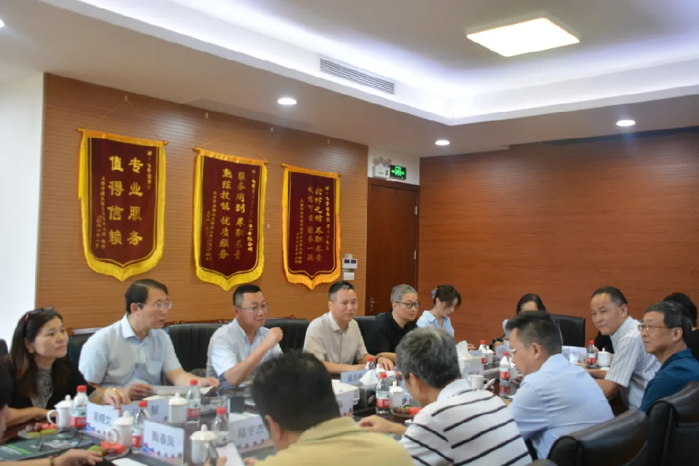 小草小区二区三在线