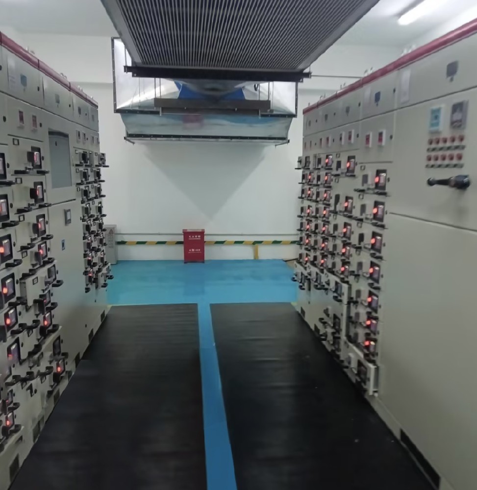 小草小区二区三在线