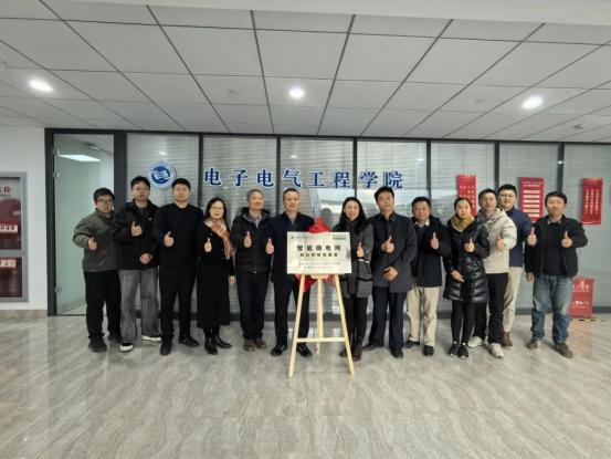 1738725248576655.png image.png