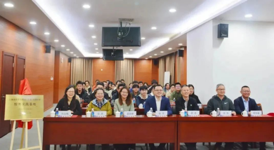 1738749670122952.png image.png