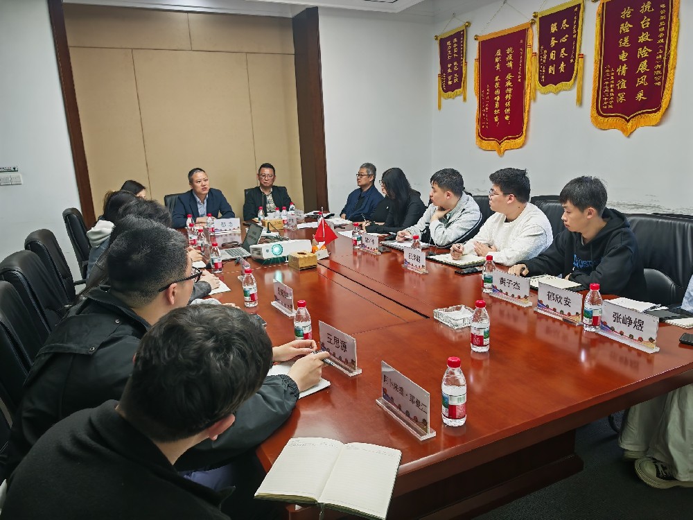 小草小区二区三在线