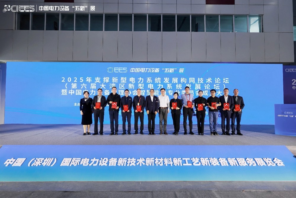 小草小区二区三在线